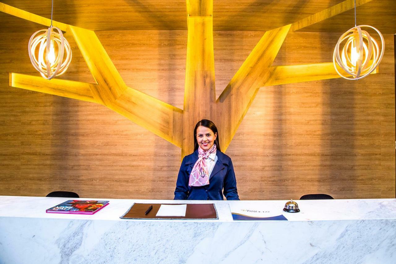 Hotel Pance 122 Wellness Spa Cali Exteriör bild