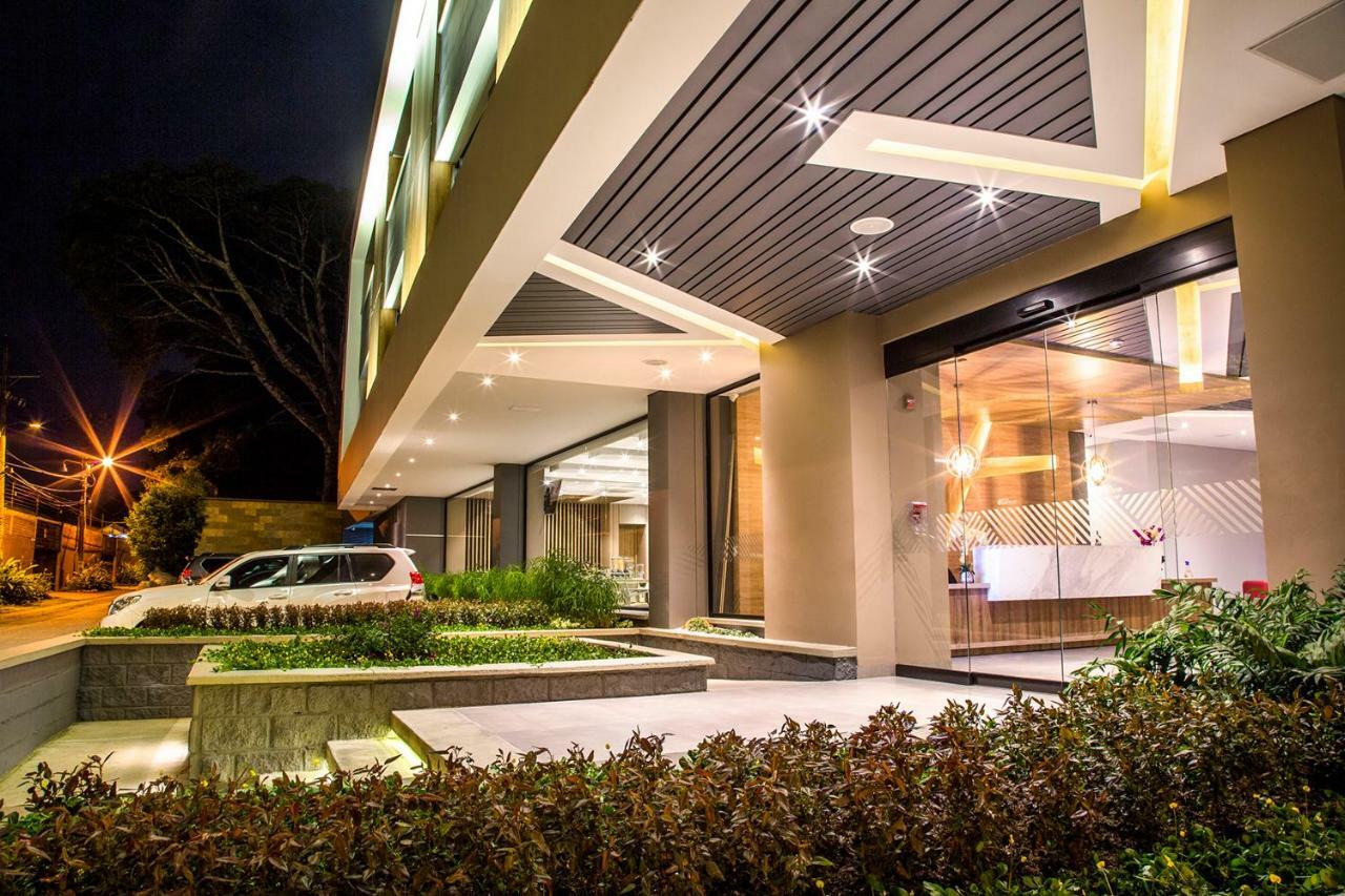 Hotel Pance 122 Wellness Spa Cali Exteriör bild